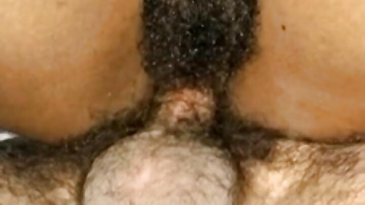 בחור דופק בחורה רוסייה בתלבושת ארנב בתחת