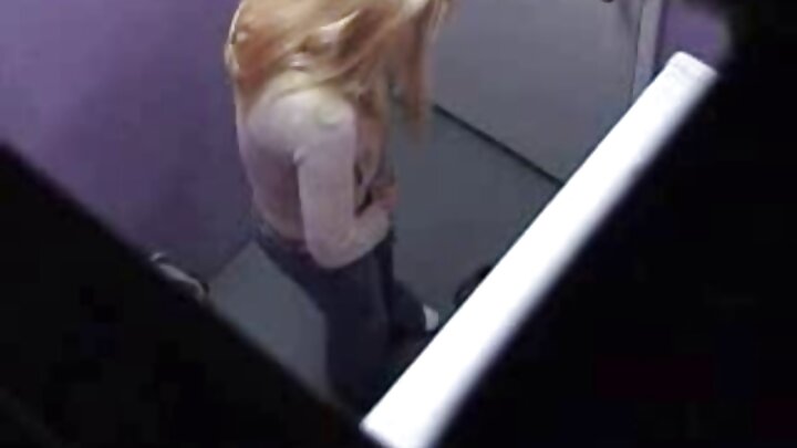 מרגו פון טסה הרוסייה מזיין שלושה בחורים