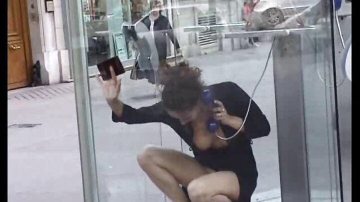 שתי חברות לוהטות מזיינות בחור אחד